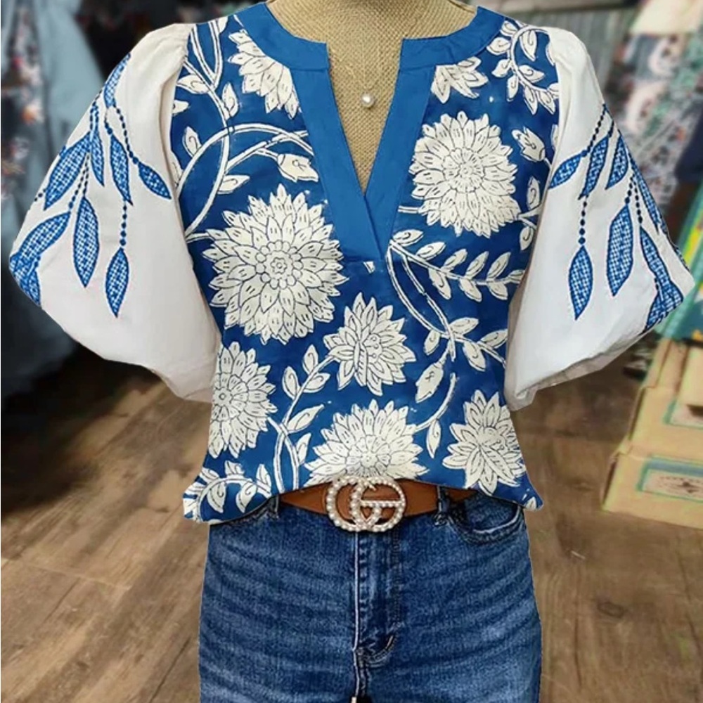 Chic Blue and White Floral Blouse NWOT